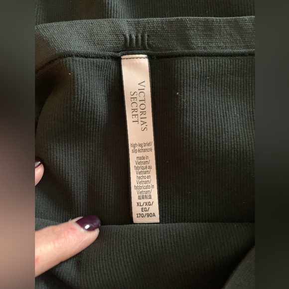 Victoria’s Secret , Cami and High Leg Undies Set, NWOT, XL, Black - Picture 11 of 14